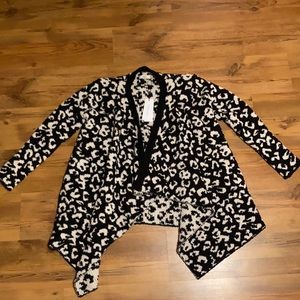 Ugg Black/Beige Print Sweater NWT